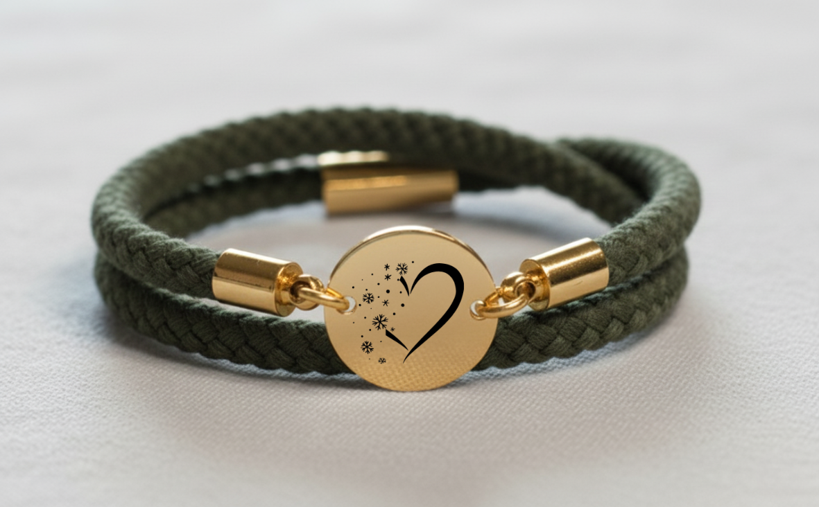 Herz im Schee Gold Winterarmband mit Magnetverschluss