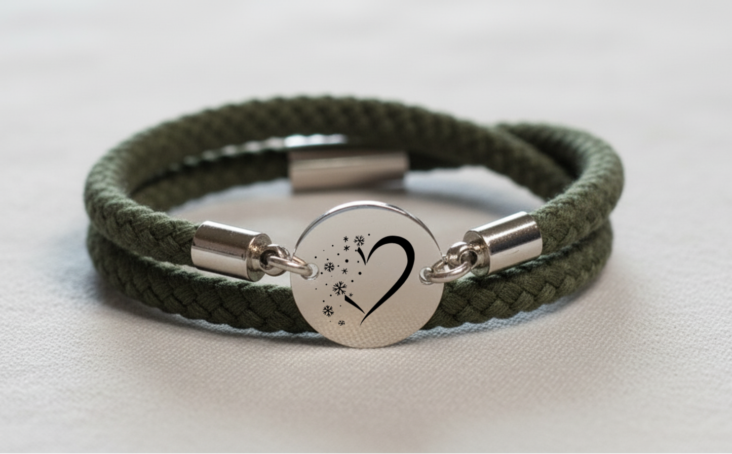 Herz im Schee Winterarmband mit Magnetverschluss