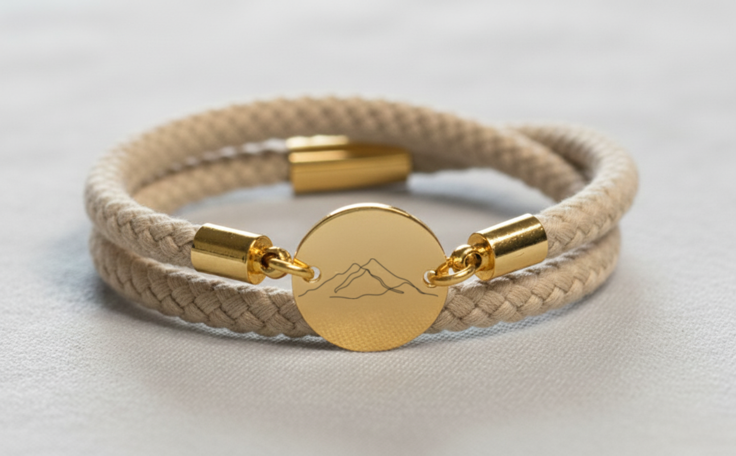 Berge Gold Trachtenarmband mit Magnetverschluss
