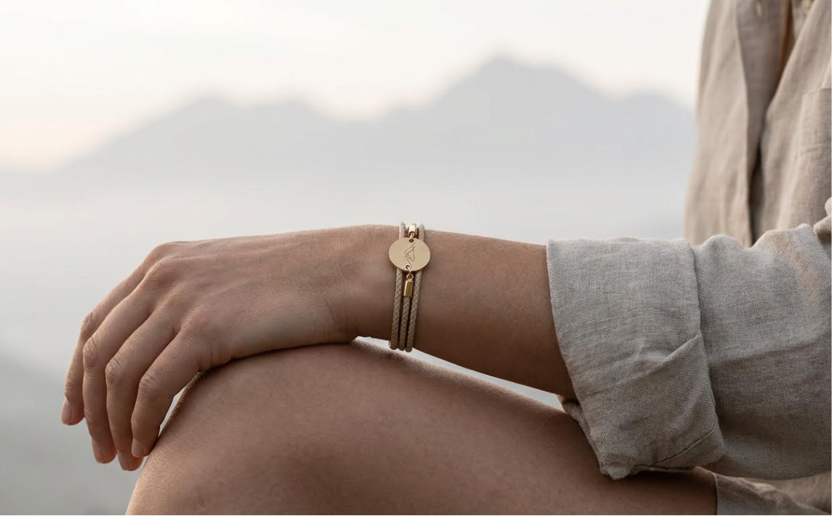Armband, Trachtenarmband dünn, mit Berge Gravur und Magnetverschluss