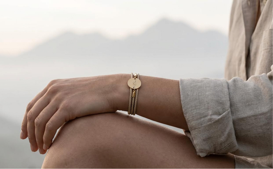 Armband, Trachtenarmband dünn, mit Berge Gravur und Magnetverschluss