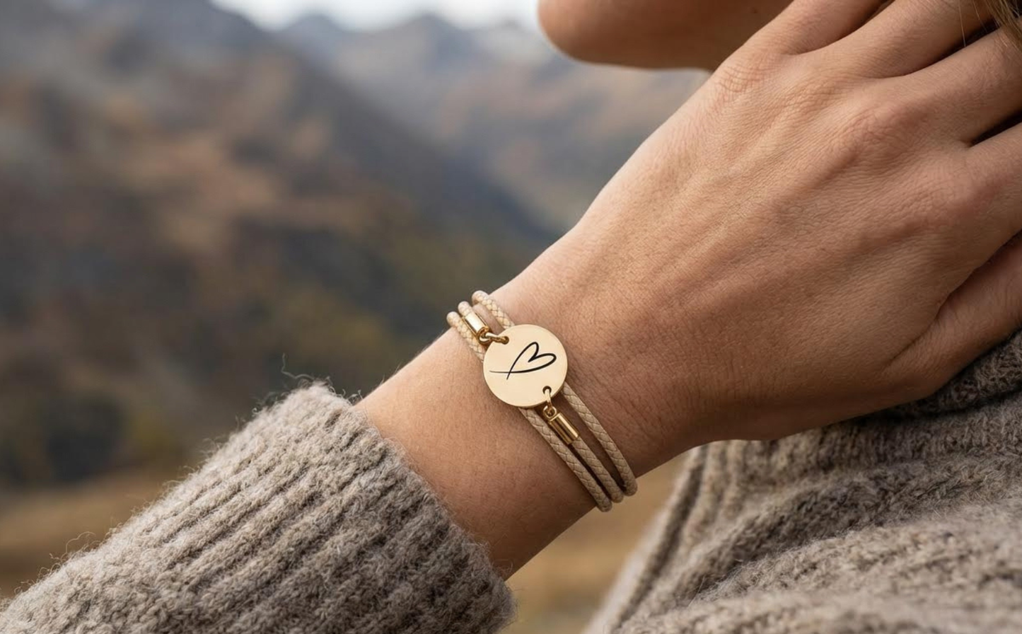 Armband, Trachtenarmband dünn, mit Herzgravur und Magnetverschluss