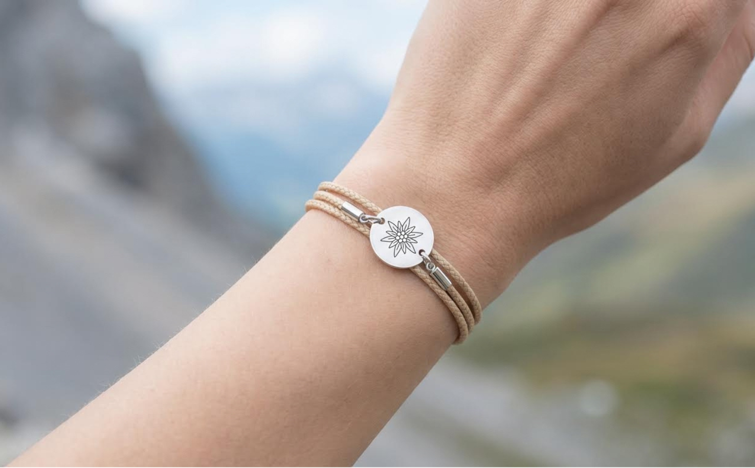 Armband, Trachtenarmband dünn, mit Edelweiss Gravur und Magnetverschluss