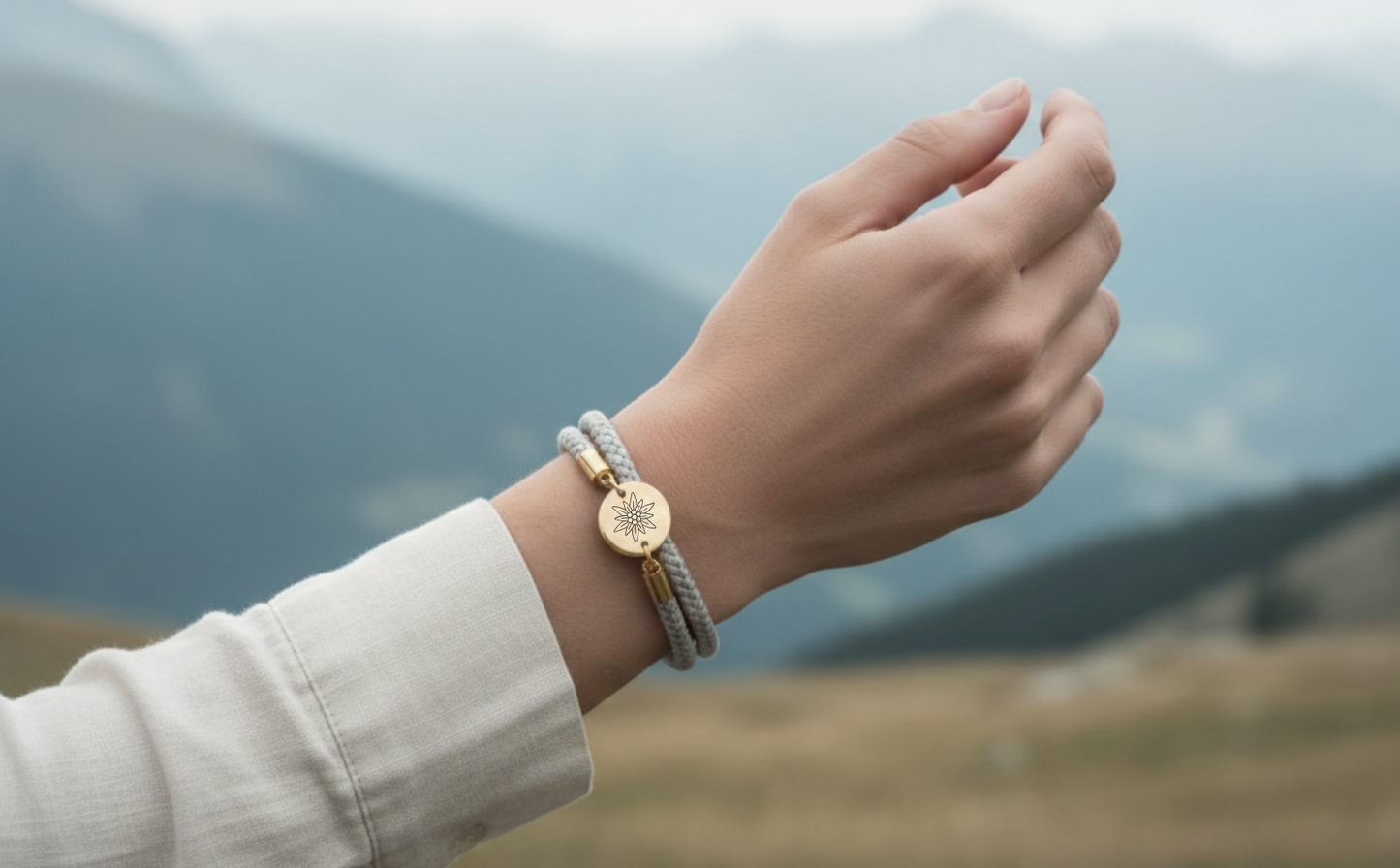 Armband, Trachtenarmband dick, mit Edelweiss Gravur und Magnetverschluss